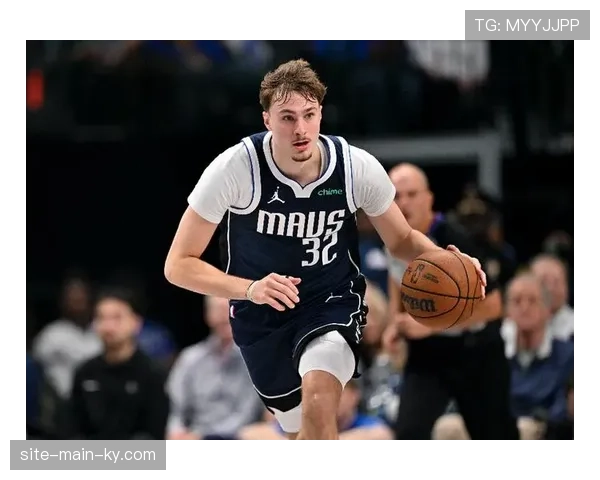 独行侠憾负黄蜂 弗拉格空砍49分难阻球队三连败 独行侠憾负黄蜂 弗拉格空砍49分难阻球队三连败